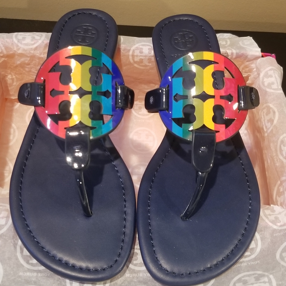 ****SOLD*** Tory Burch thing sandals